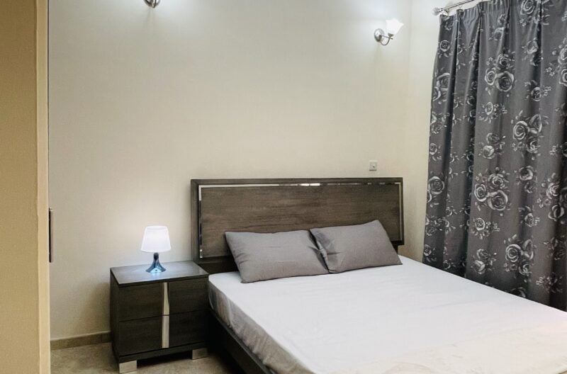 Master room for rent with balcony in Barsha 1 ewaar