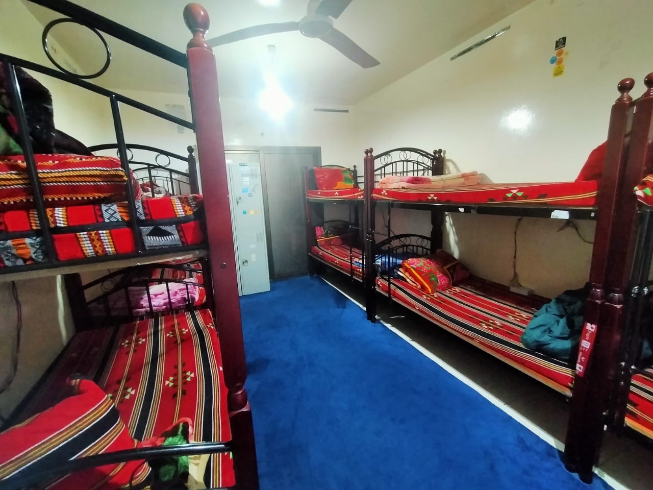 Sharing Boy Bachelor's Bed Space in Non Crowded Room in