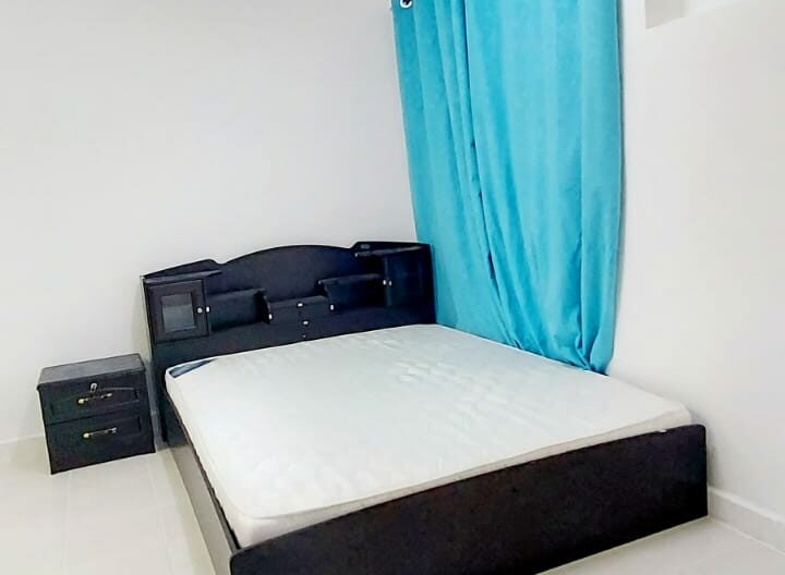 Family Room Available in Karama,Near Lulu Hyper Market ewaar