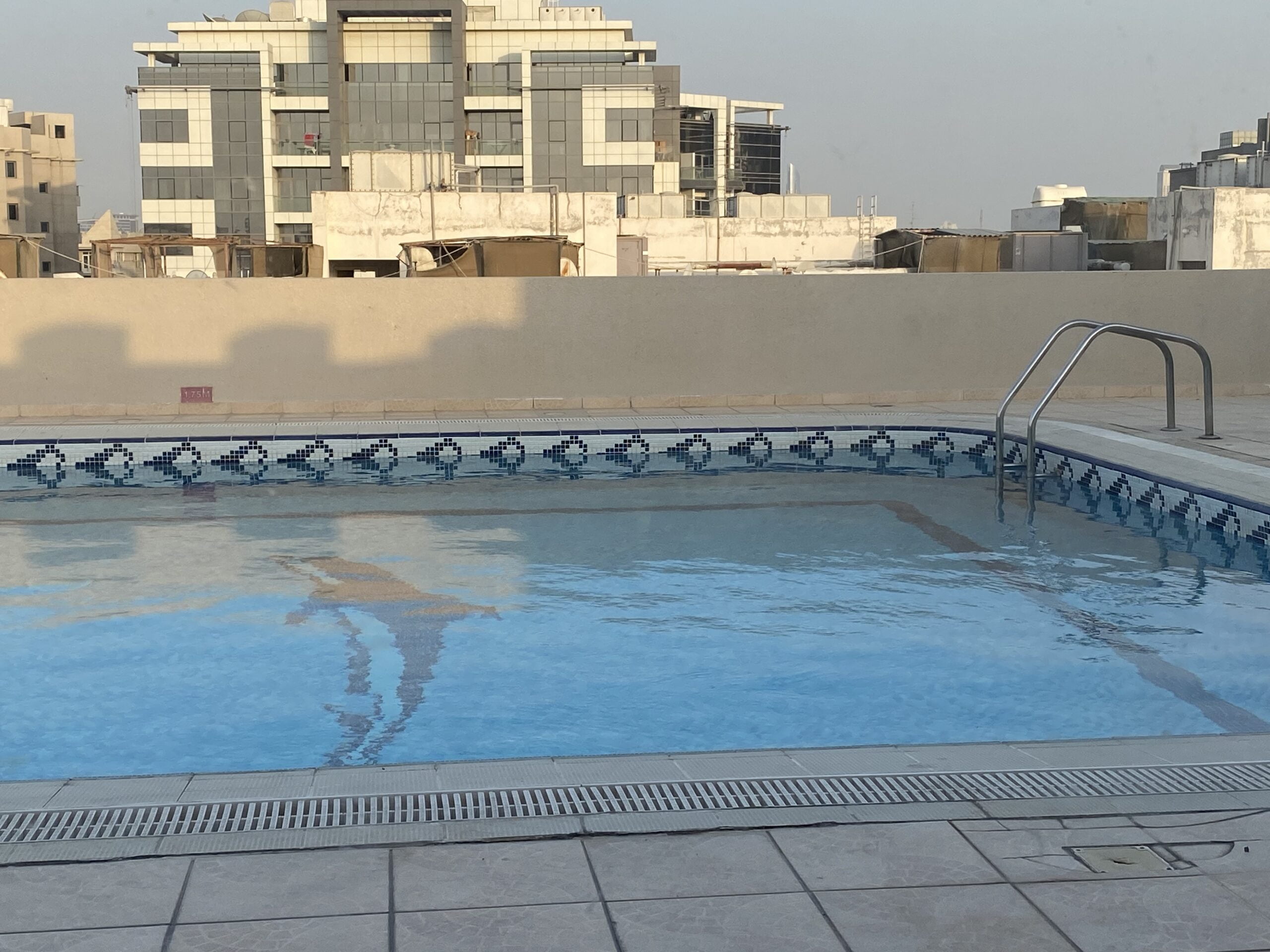 Executive Female Bed Space for rent in Burjuman 1000 per month ewaar