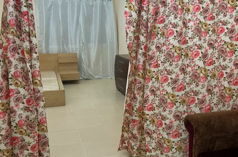 Bed Space for Rent in Al Karama, Dubai ewaar