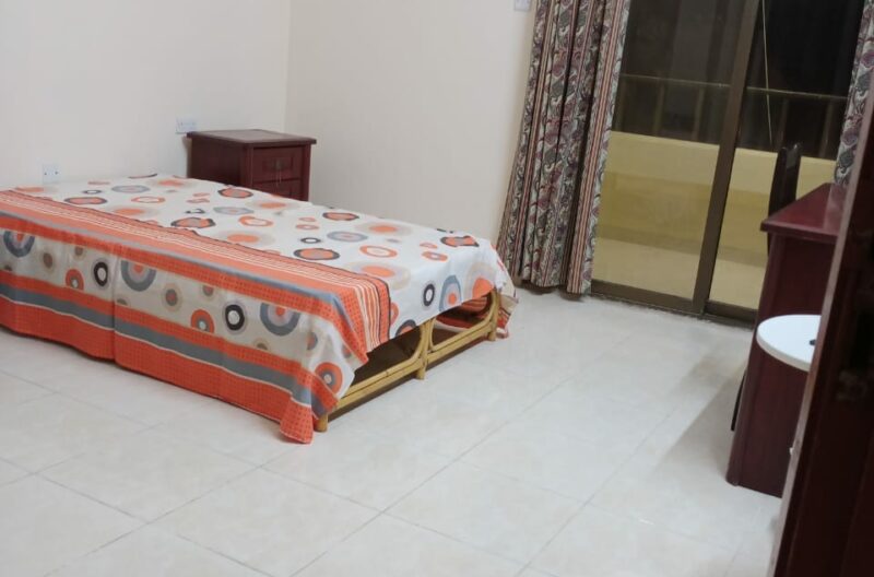 furnished family room in karama shk hamdan colony ewaar