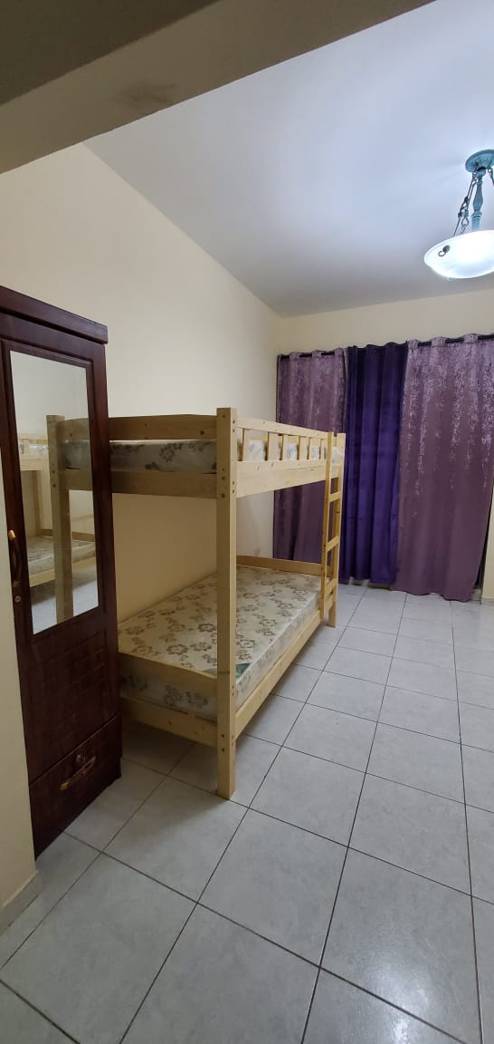 Executive Bed Space available in Bur Juman at AED 700 / Month ewaar