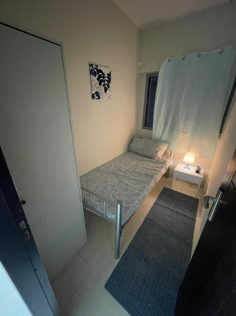 Partition for rent ewaar