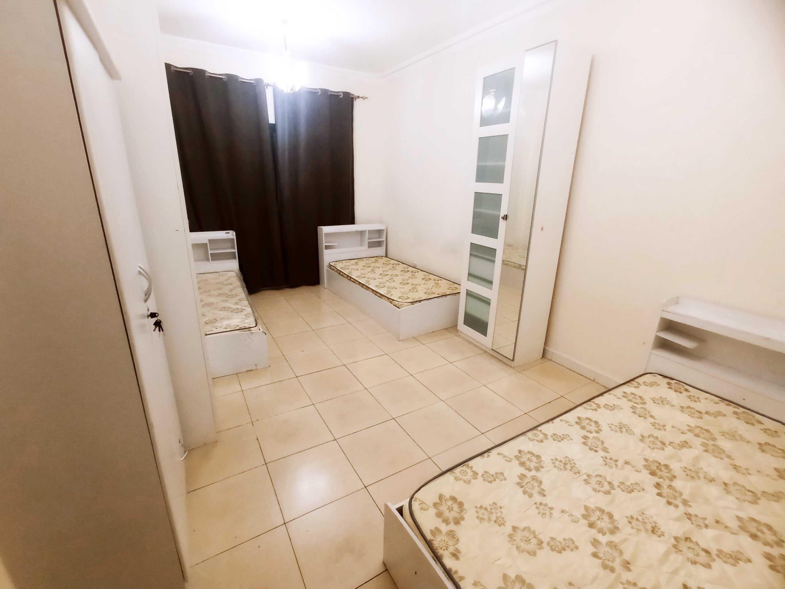 "Executive bed space available" Only 1100AED. Nearby Sharaf DG metro