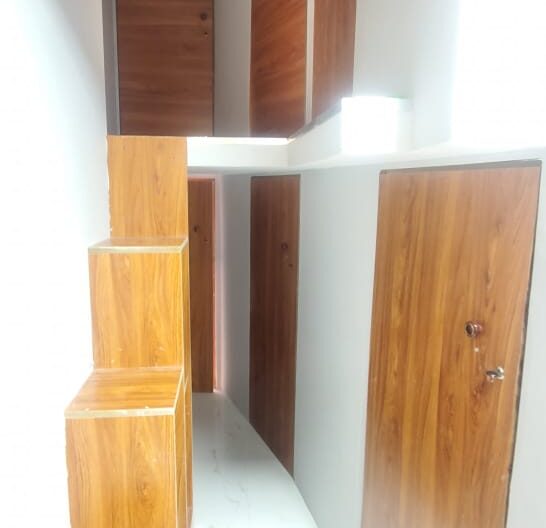 new building new partition for rent 1000 in sharaf dg and burjuman ewaar