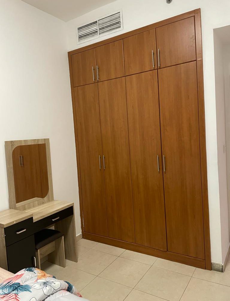 Master Bedroom For Rent With Attached Washroom and Balcony Near DMCC Metro ewaar