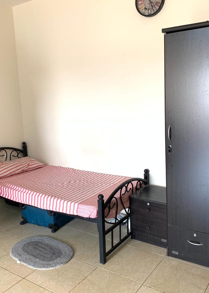 Executive Bedspace AED 100 on Daily Basis in Karama ewaar