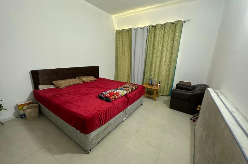 Partition for Rent in Bur Dubai ewaar